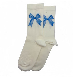 Qorapa LaraLara white crew socks featuring a delicate blue bow print, crafted from soft, breathable fabric.